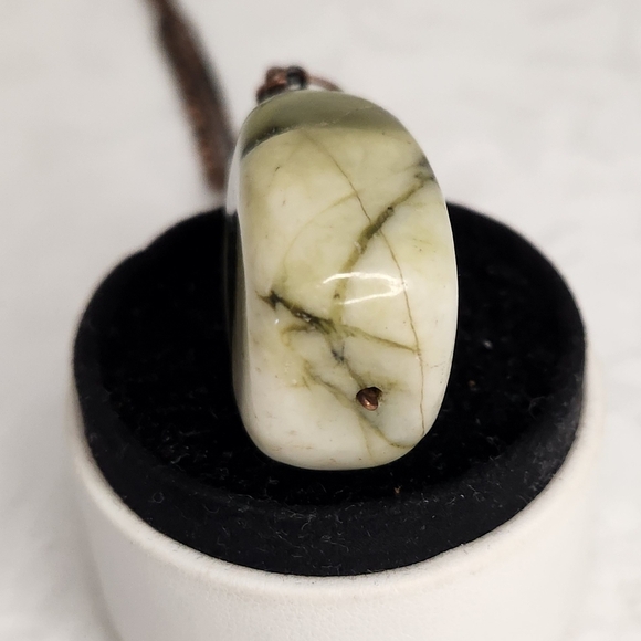 70s Serpentine Stone Pendant - Picture 6 of 11